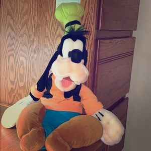 The Walt Disney Company Goofy plush, classic